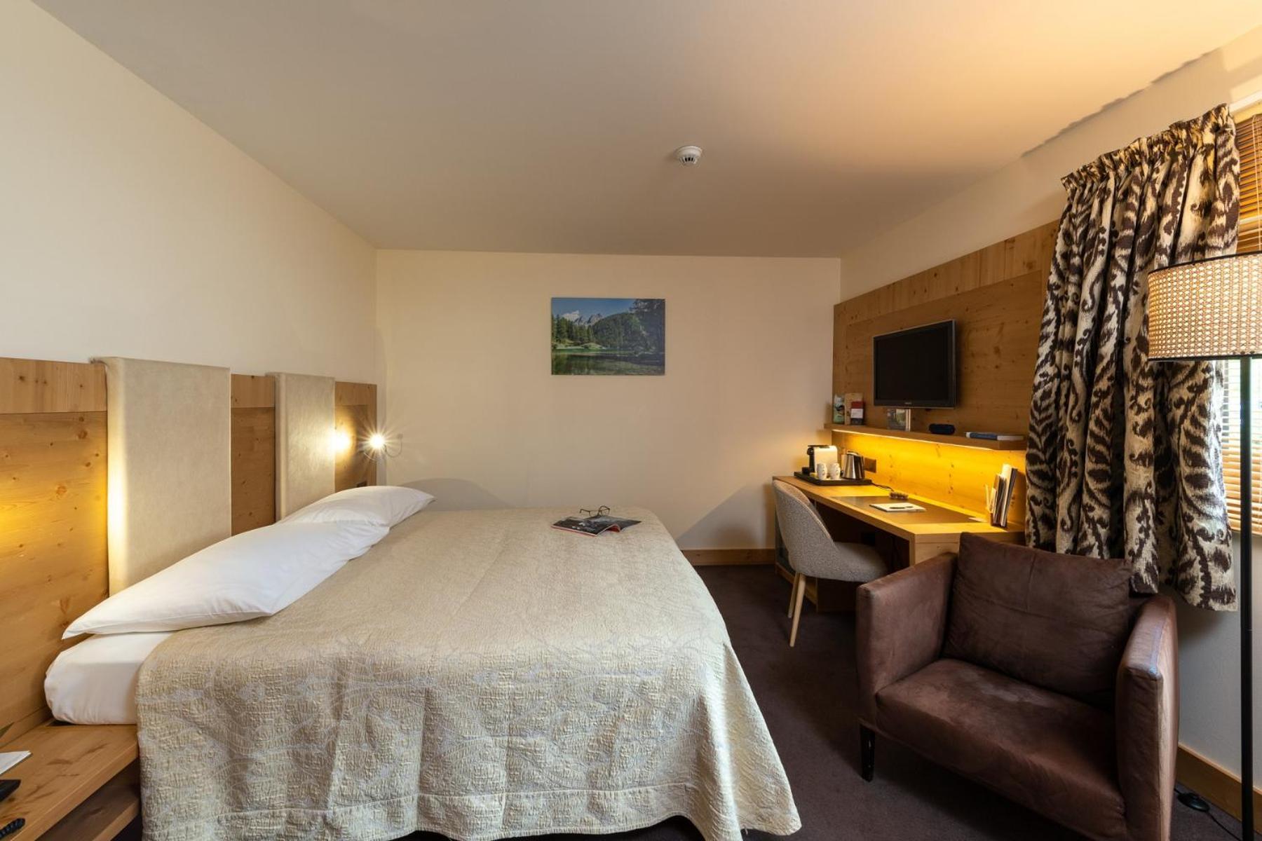 Nira Alpina Hotel Silvaplana Ngoại thất bức ảnh