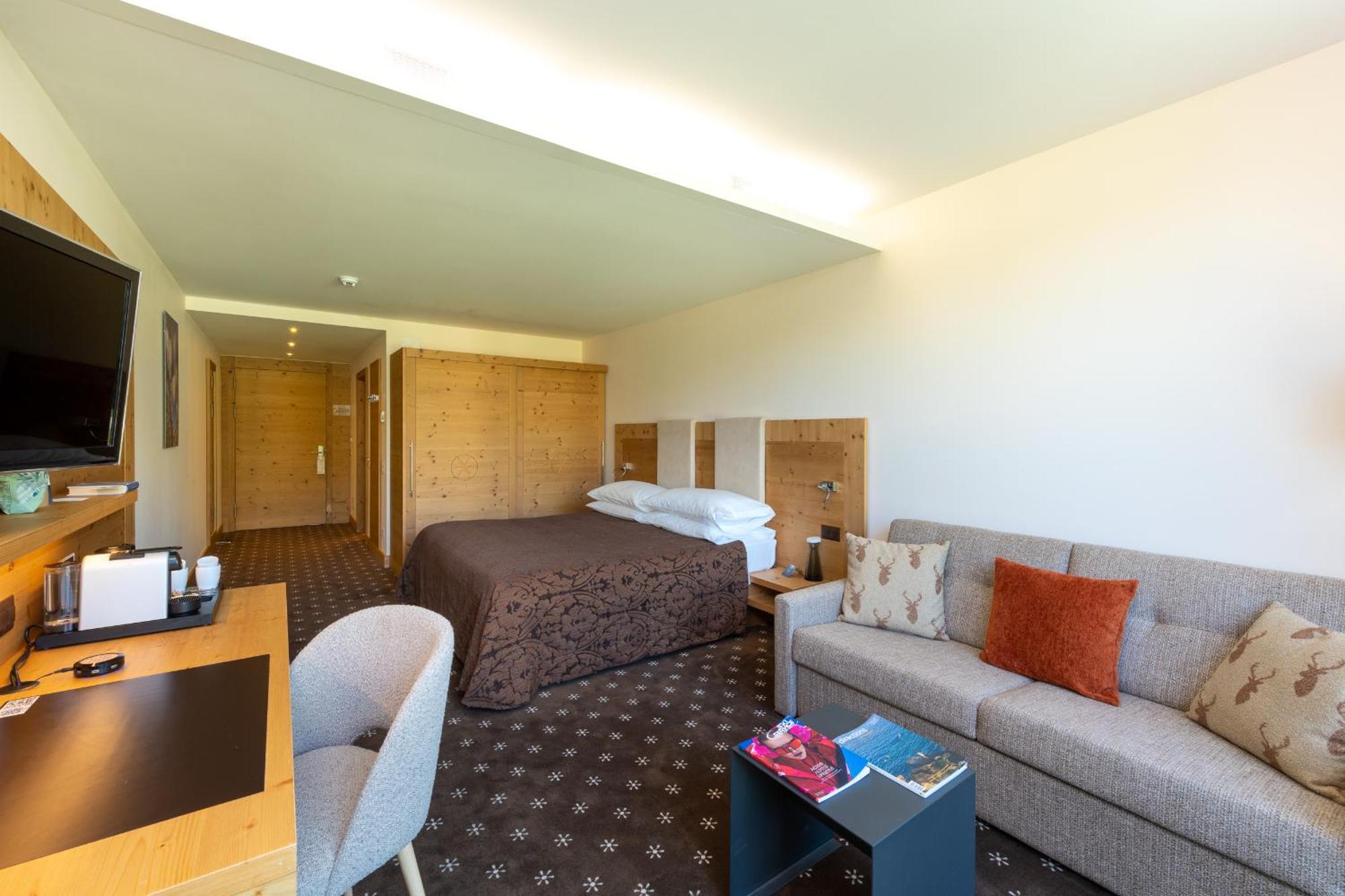 Nira Alpina Hotel Silvaplana Ngoại thất bức ảnh