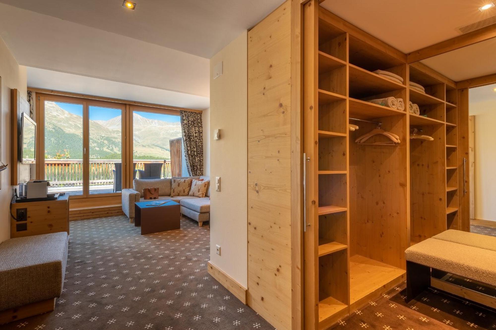 Nira Alpina Hotel Silvaplana Ngoại thất bức ảnh